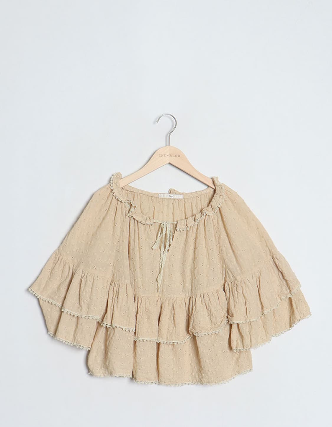 Crisp EyeletLace Tunic 상품이미지1
