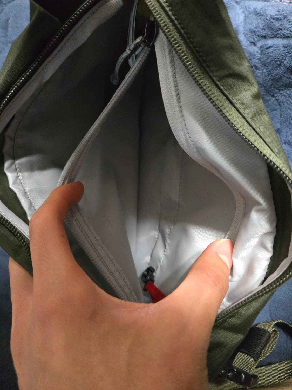 아크테릭스 헬리아드 크로스바디백 타츠 새상품급 상품이미지4