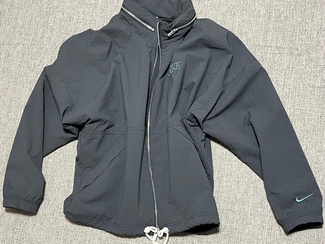 나이키 바람막이 M 상품이미지1