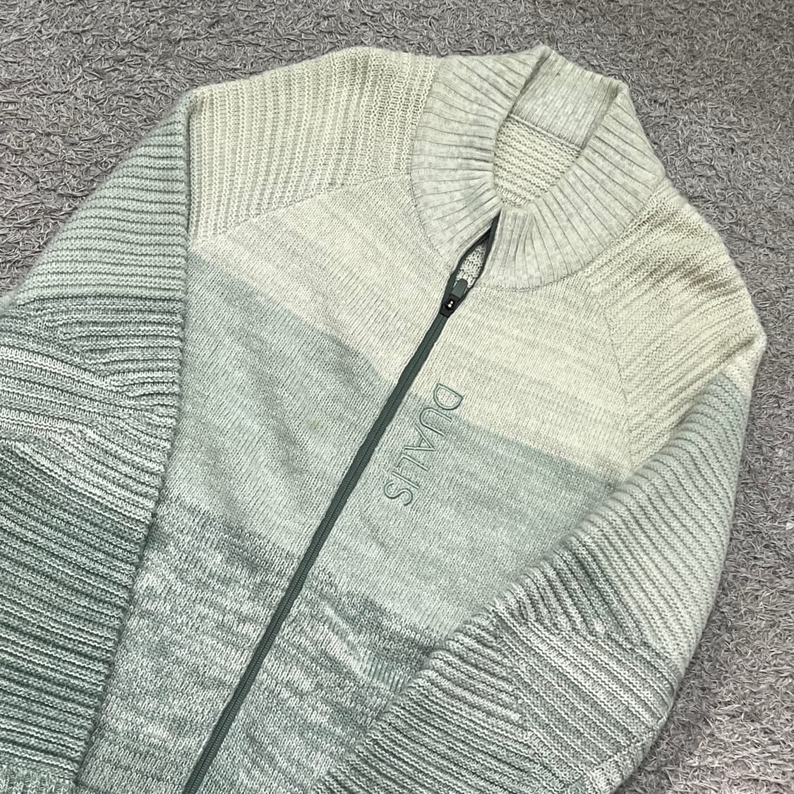 [105] 데상트 니트집업 상품이미지1