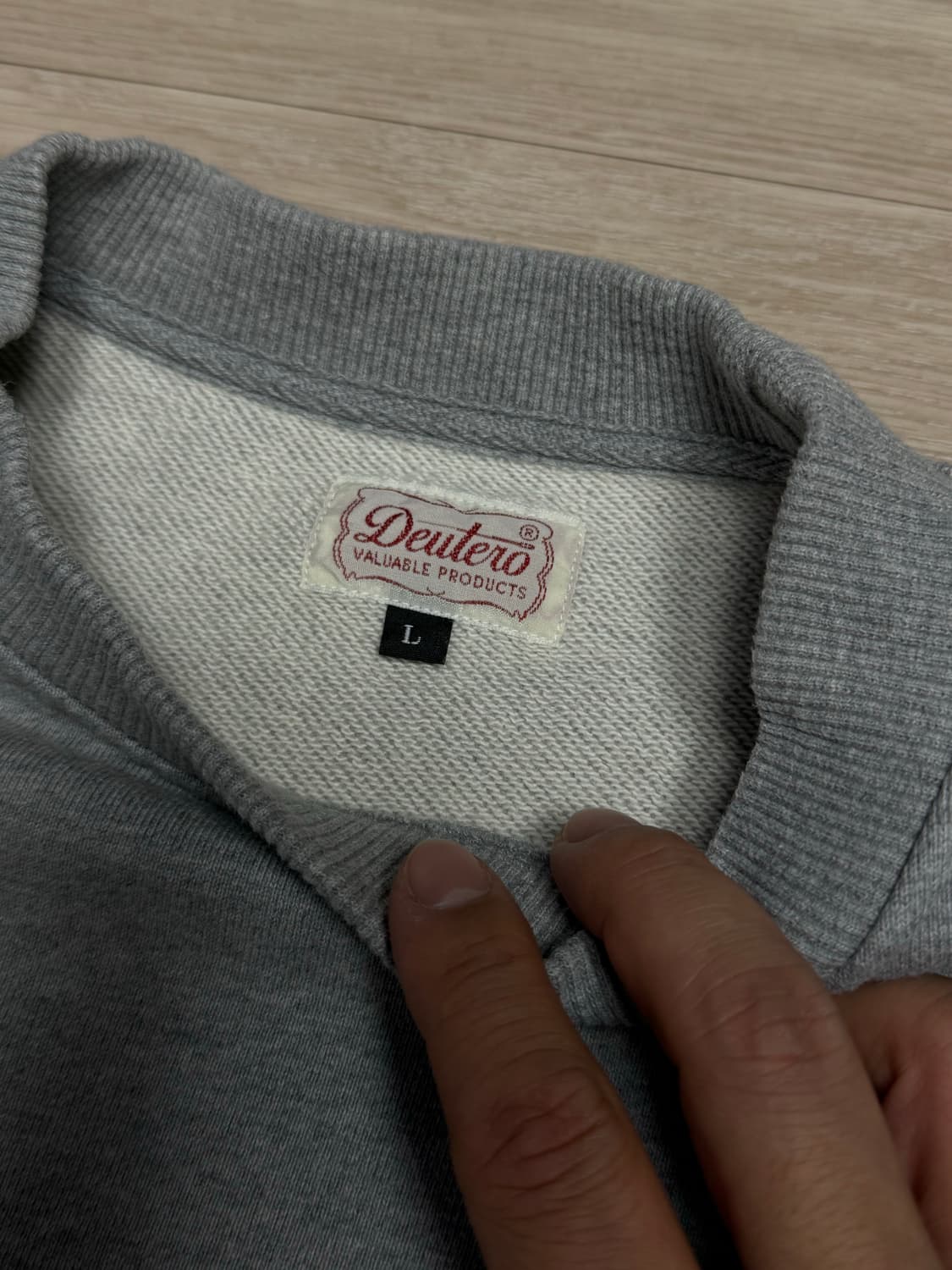 듀테로 맨투맨 ARMY 그레이 L 상품이미지3