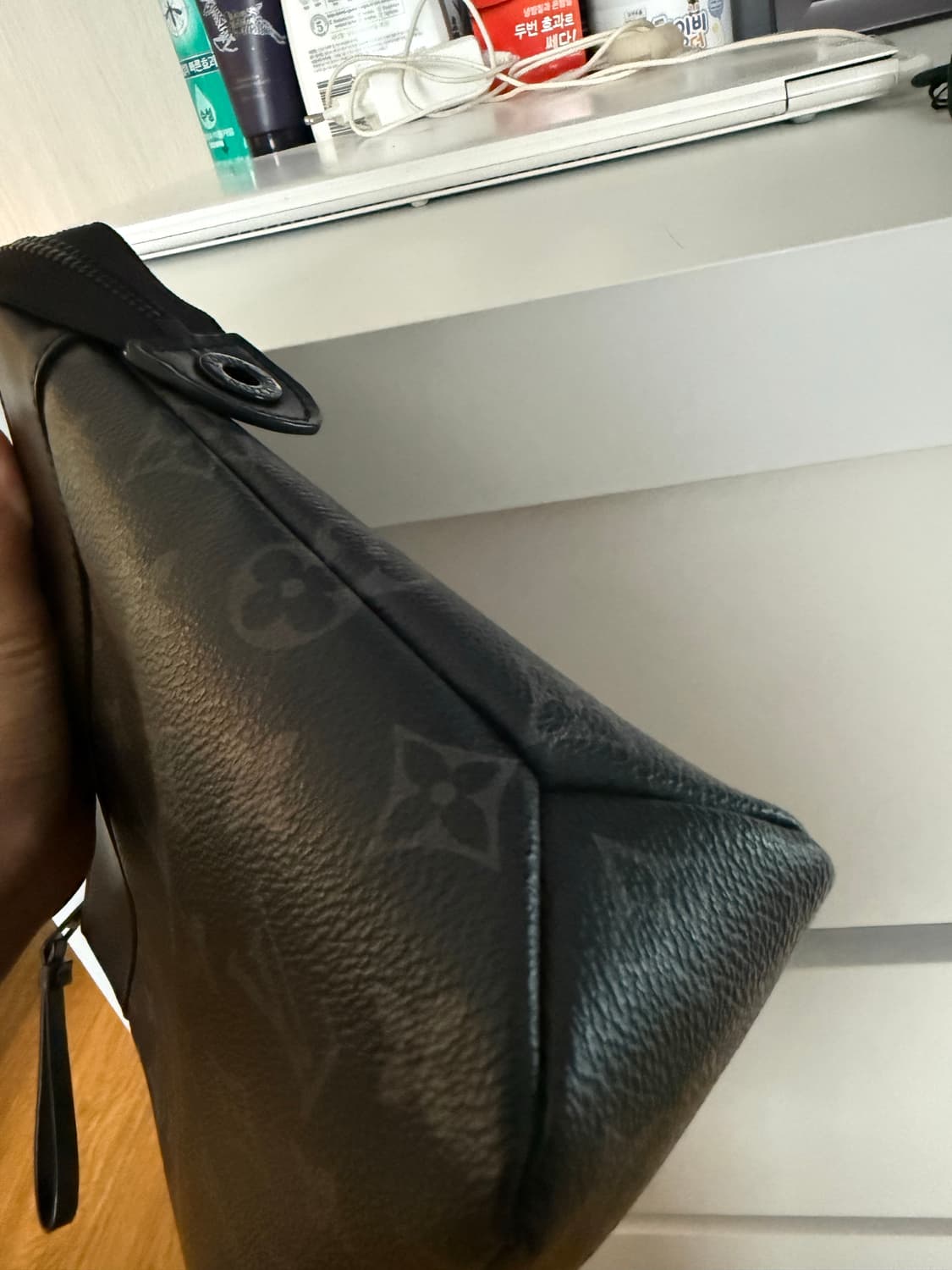 루이비통 포쉐트 보야주 수플 모노그램 클러치 상품이미지2