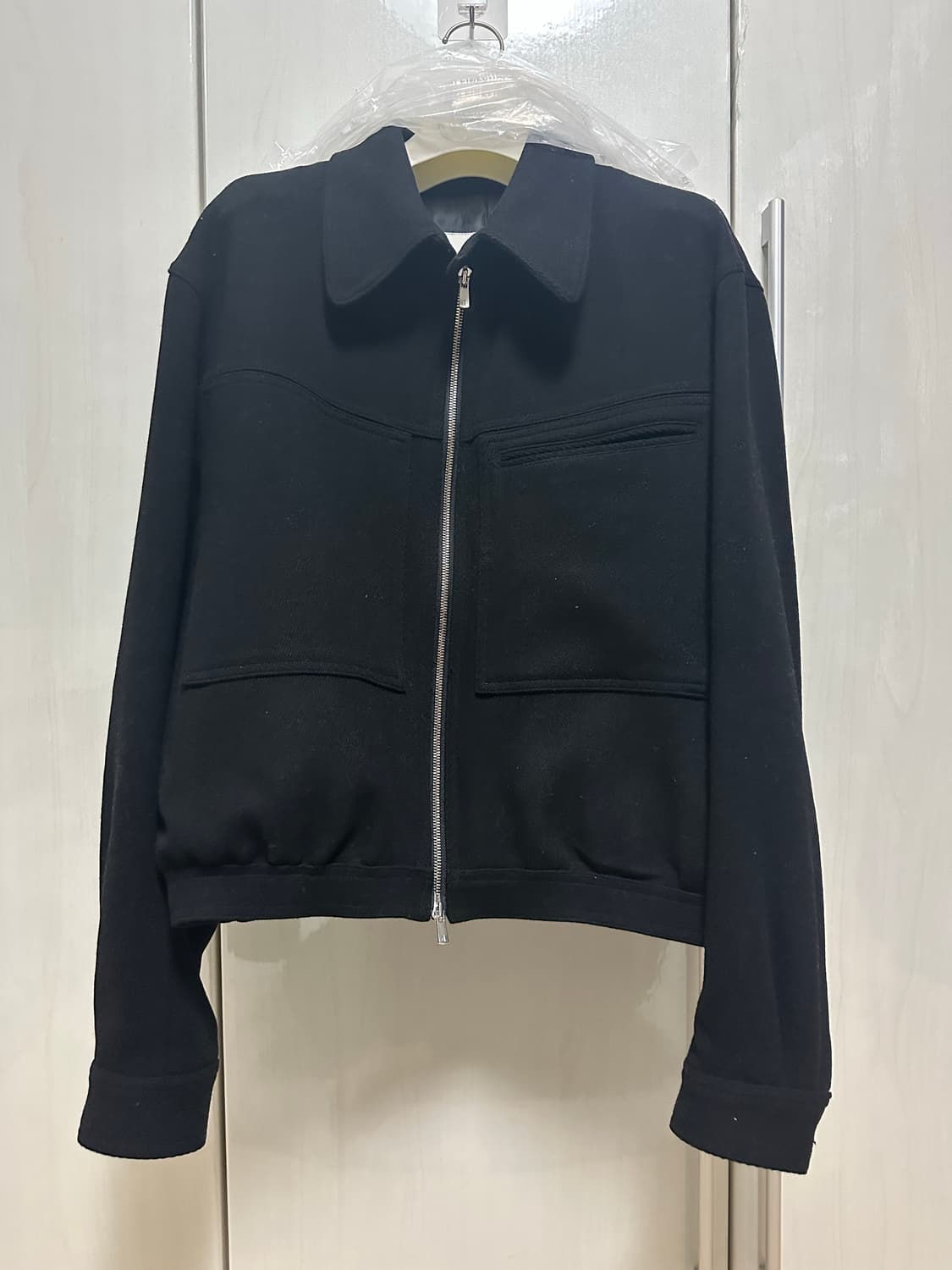 알렌느 블랙 3D 디테일 울 숏자켓 블루종 2사이즈 상품이미지1