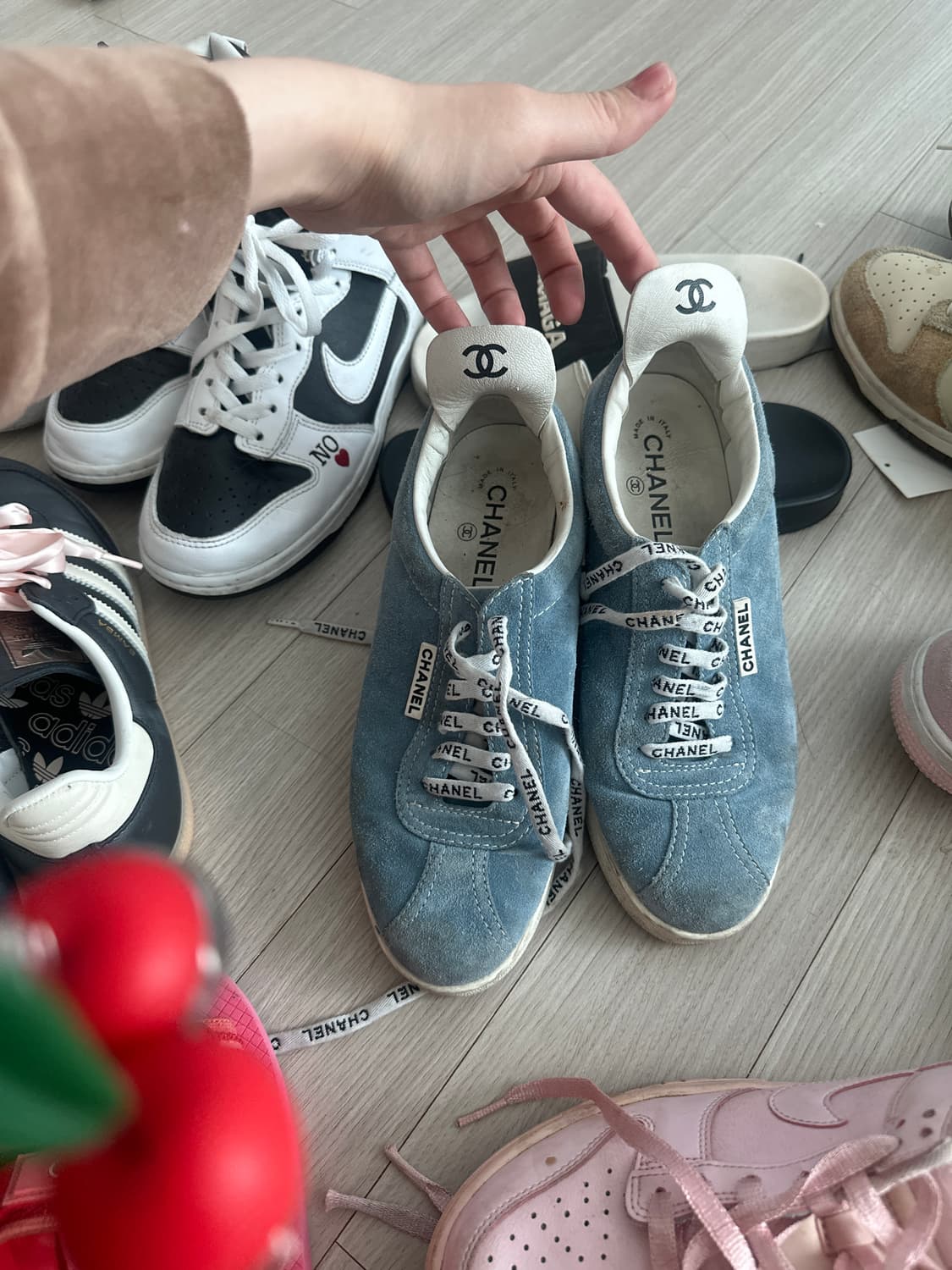 샤넬 스니커즈 라이트블루 250 상품이미지1