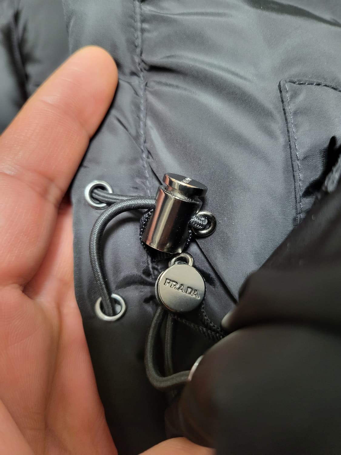 프라다 리나일론 패딩 SGY091 상품이미지3