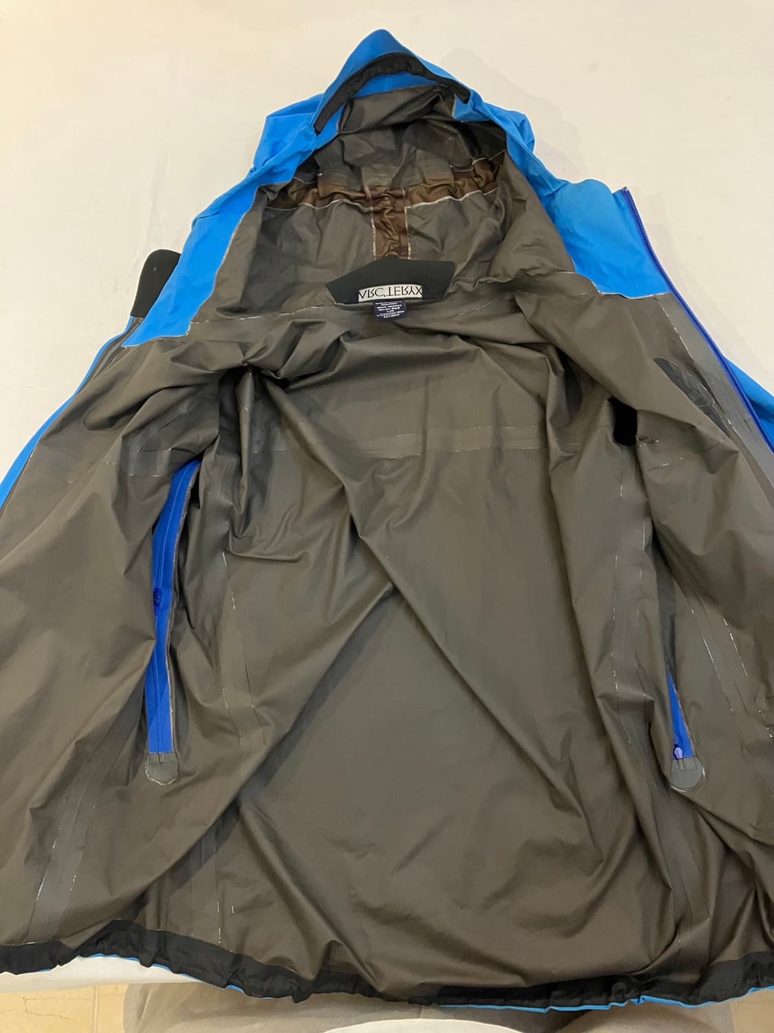 아크테릭스 베타 AR 고어텍스 바람막이 자켓 블루 상품이미지6