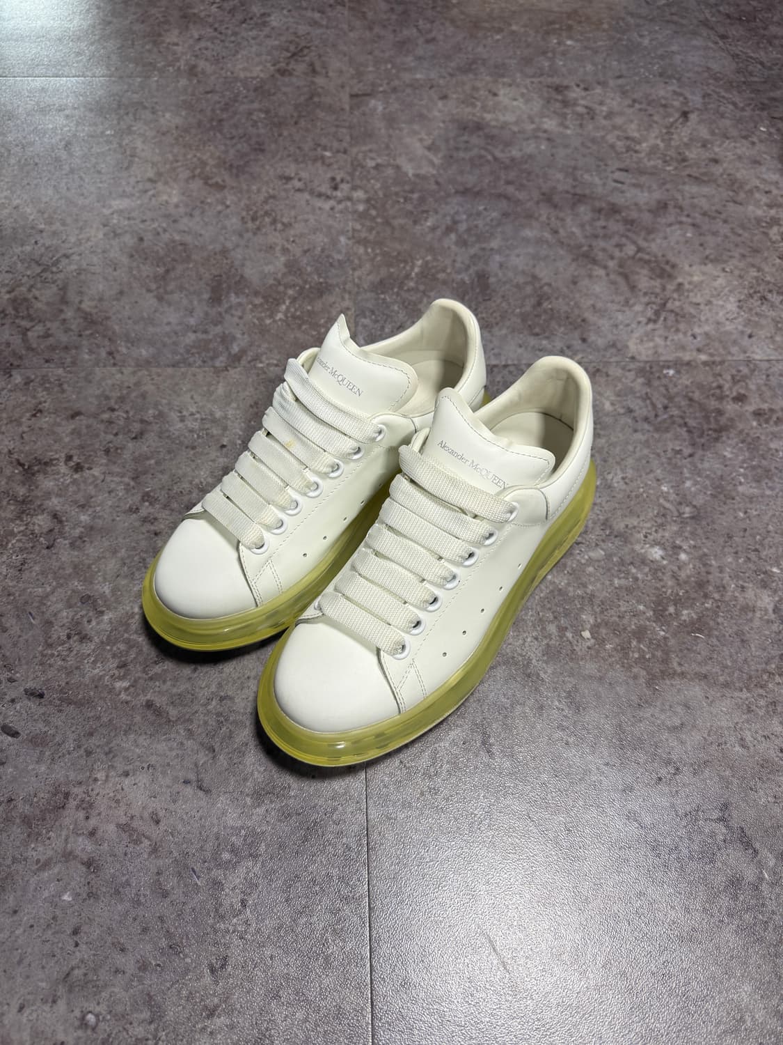 알렉산더맥퀸 오버솔 36.5 230 235 상품이미지1