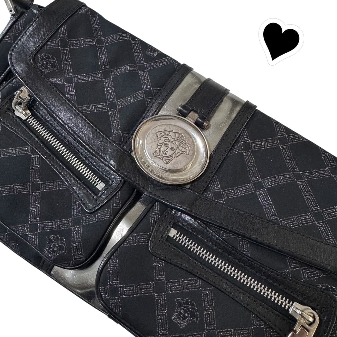 정품 빈티지 베르사체 메두사 숄더백 상품이미지1