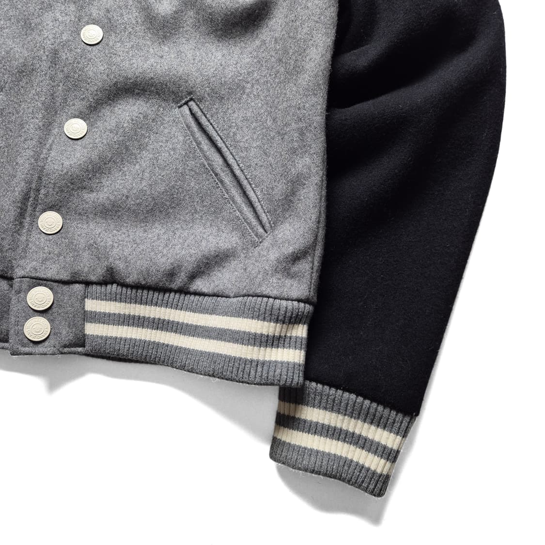 [L] 트루릴리젼 울 바시티 자켓 상품이미지6