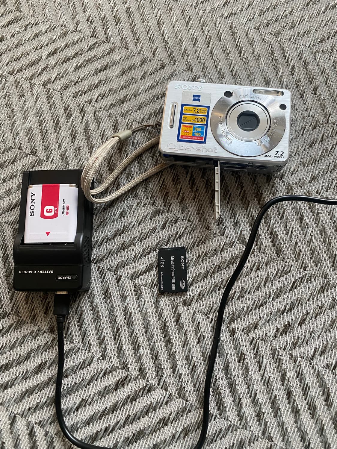 소니 Cyber-shot DSC-W70 빈티지 디카 상품이미지4