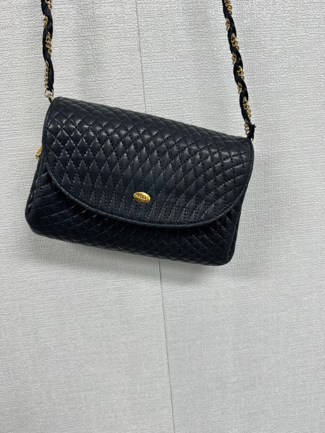 발리 퀄팅 체인 크로스백 상품이미지2