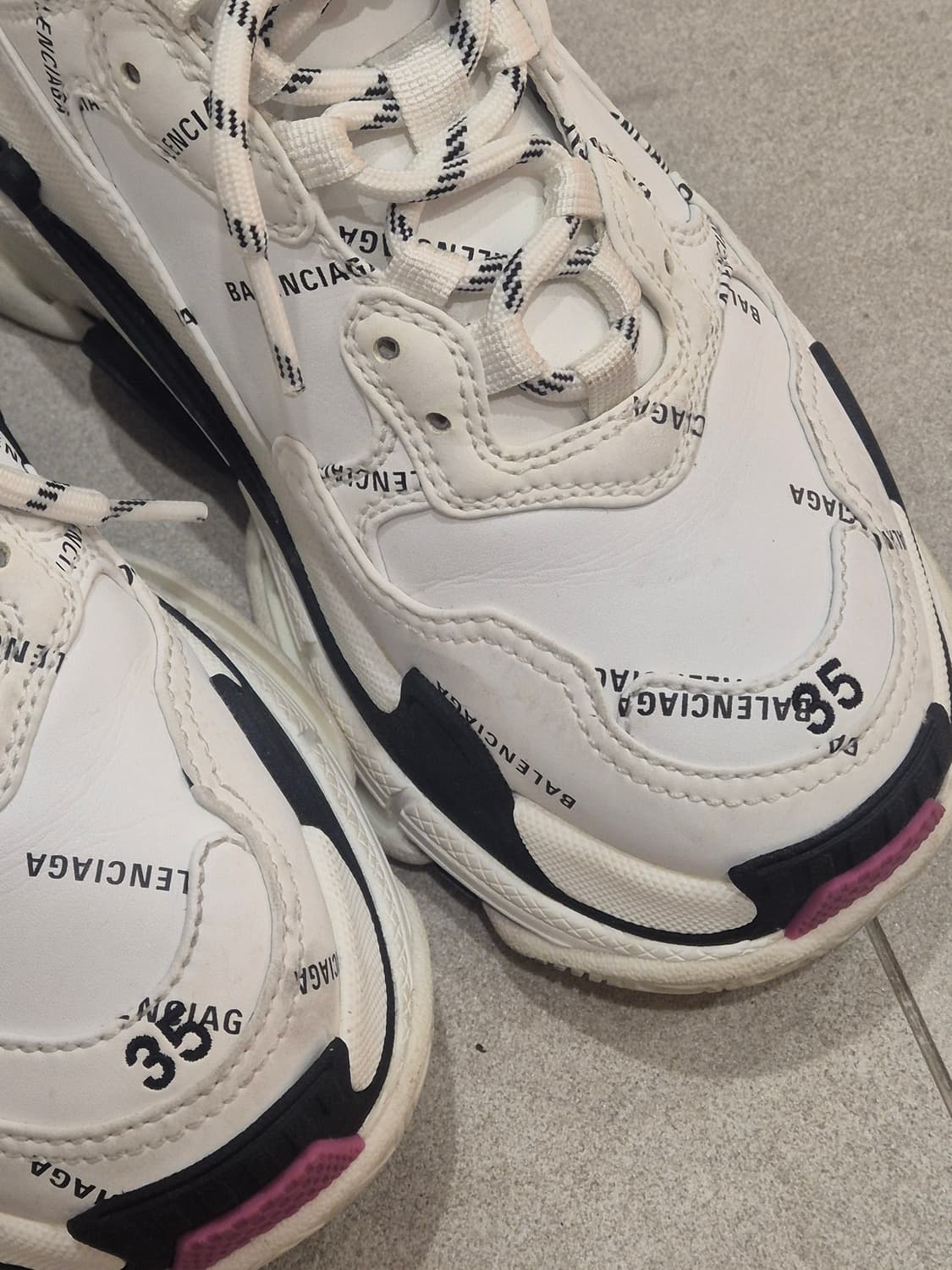 발렌시아가 트리플s 올오버 상품이미지1