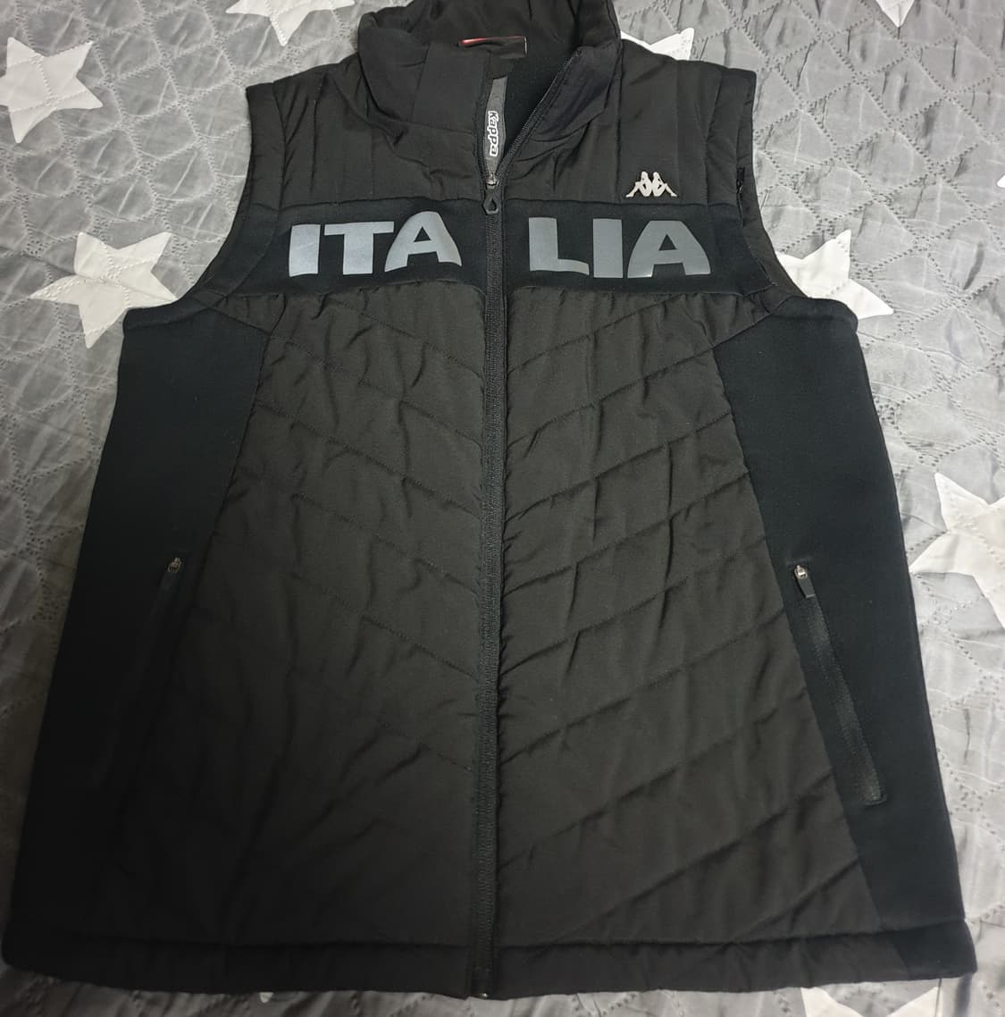 카파 올드스쿨 이탈리아 로고 경량 니트  조끼 패딩 블랙 (L) 상품이미지1