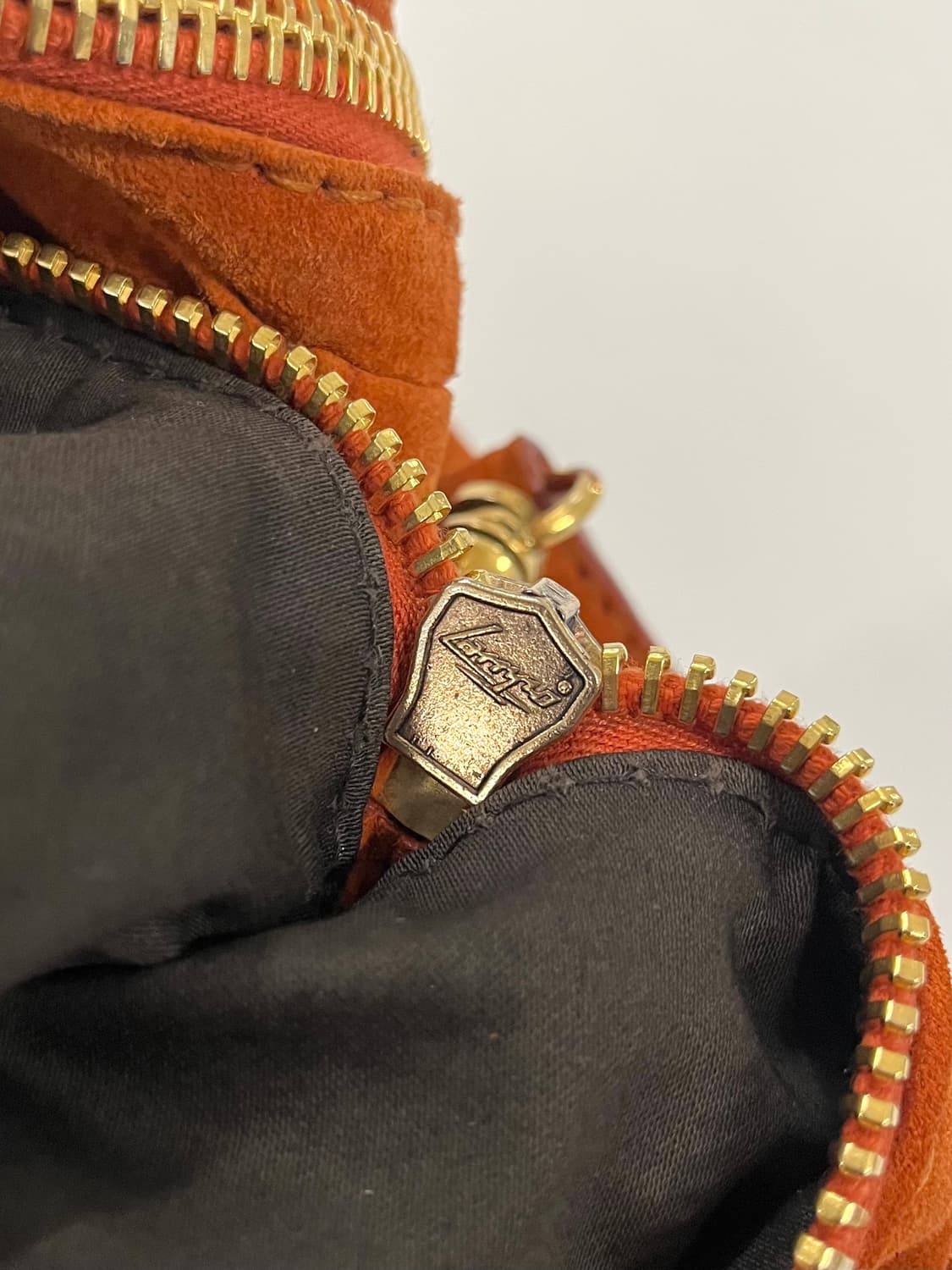 미우미우 아방뛰르 스웨이드백 상품이미지8