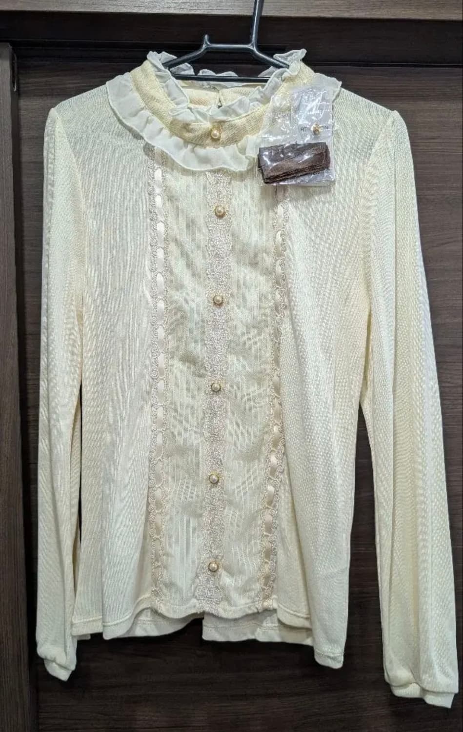 엑시즈팜 로리타 모리 아이보리 레이스블라우스 상품이미지1