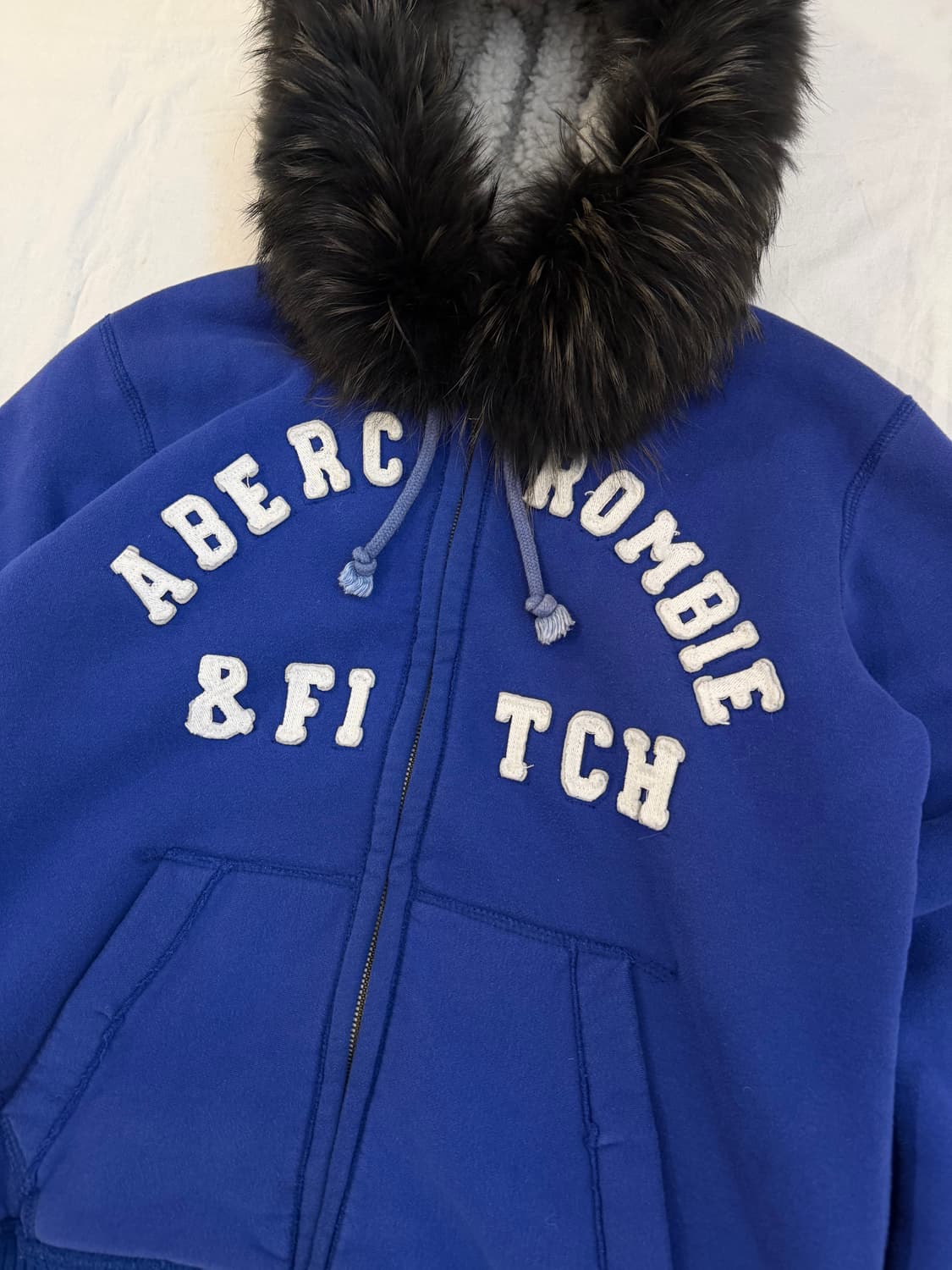 아베크롬비 y2k 울프죠 양털 퍼 후드집업 블루 상품이미지2