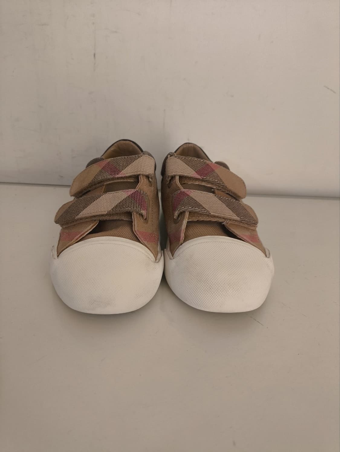 29 버버리 키즈 밸크로 스니커즈 신발 상품이미지3