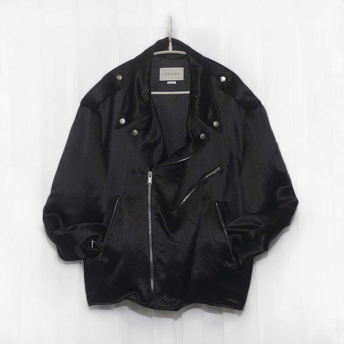 구찌 (GUCCI) 사이드 띠로고 블랙 실크 라이더 자켓 (48 / 10 상품이미지1