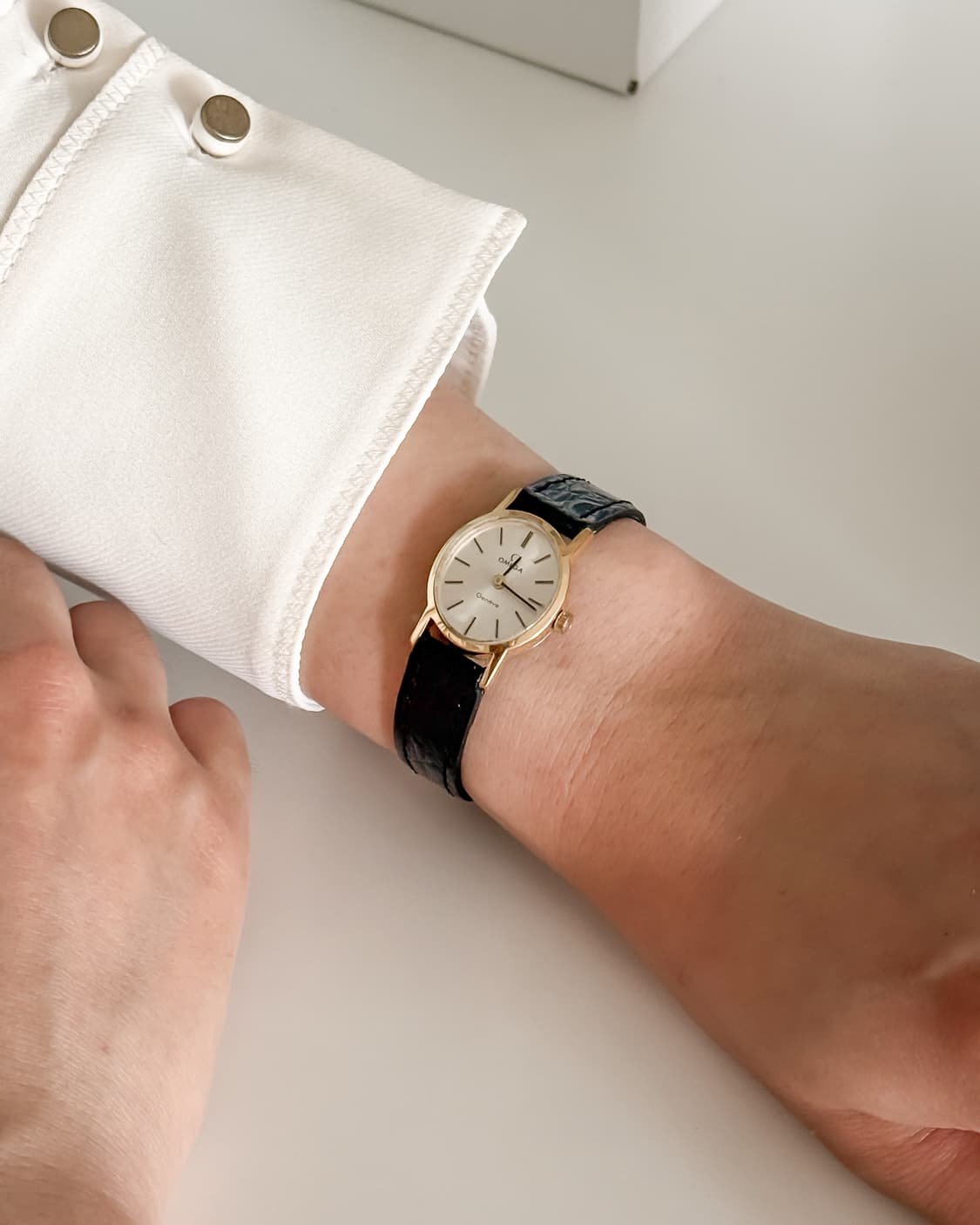 오메가 제네브 수동 오벌 시계 상품이미지4