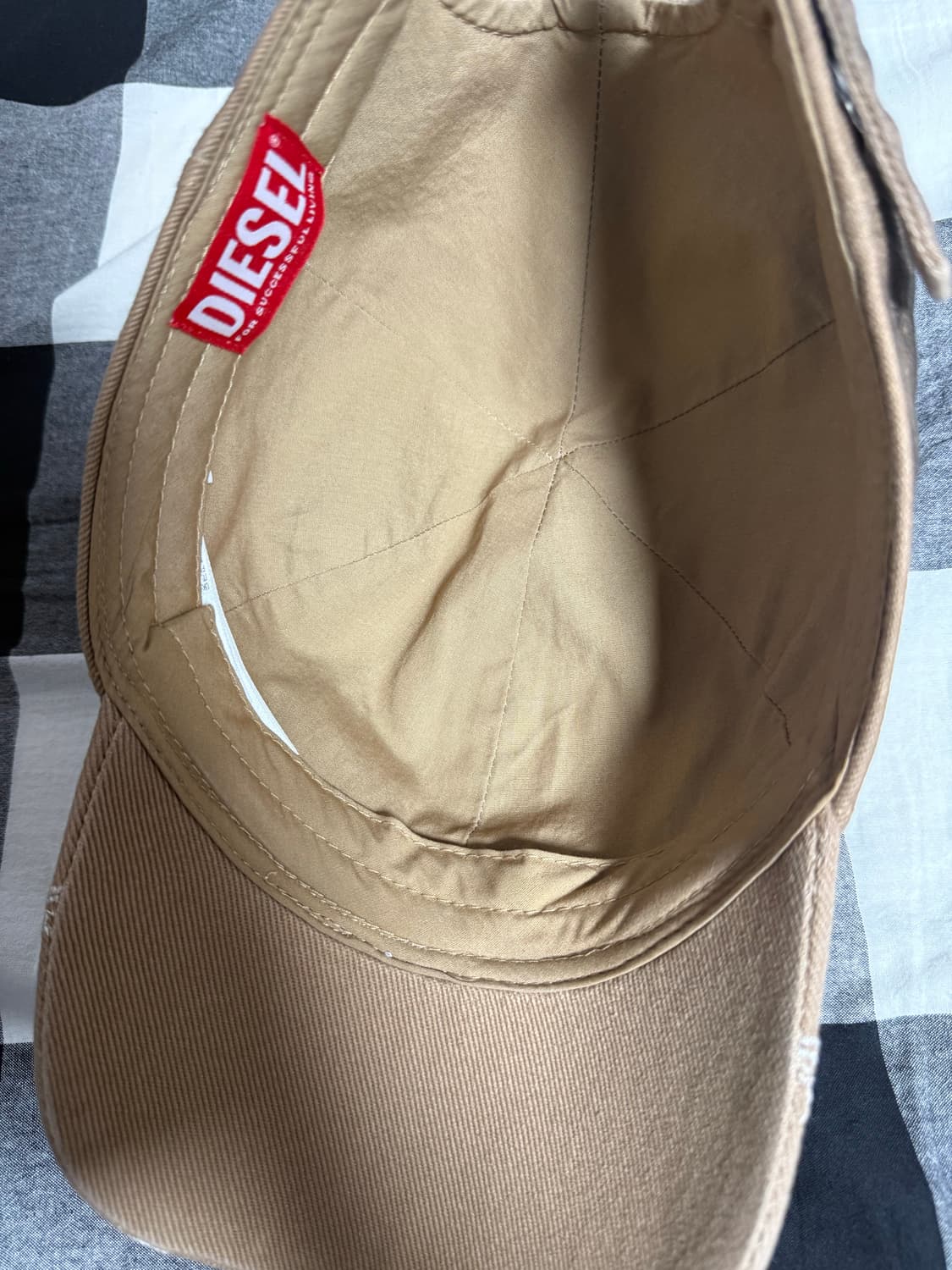 디젤 디스트레스드 볼캡 2사이즈 상품이미지4