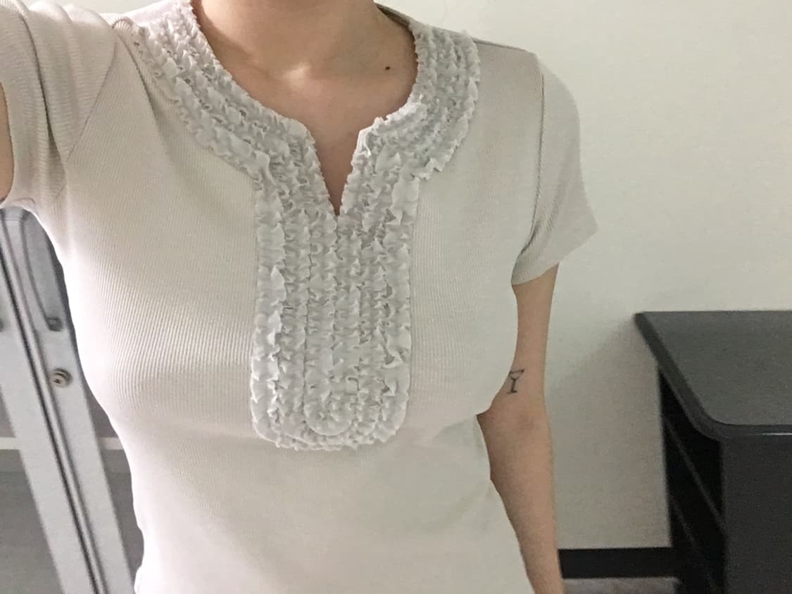 frill detail ribbed tee 상품이미지3