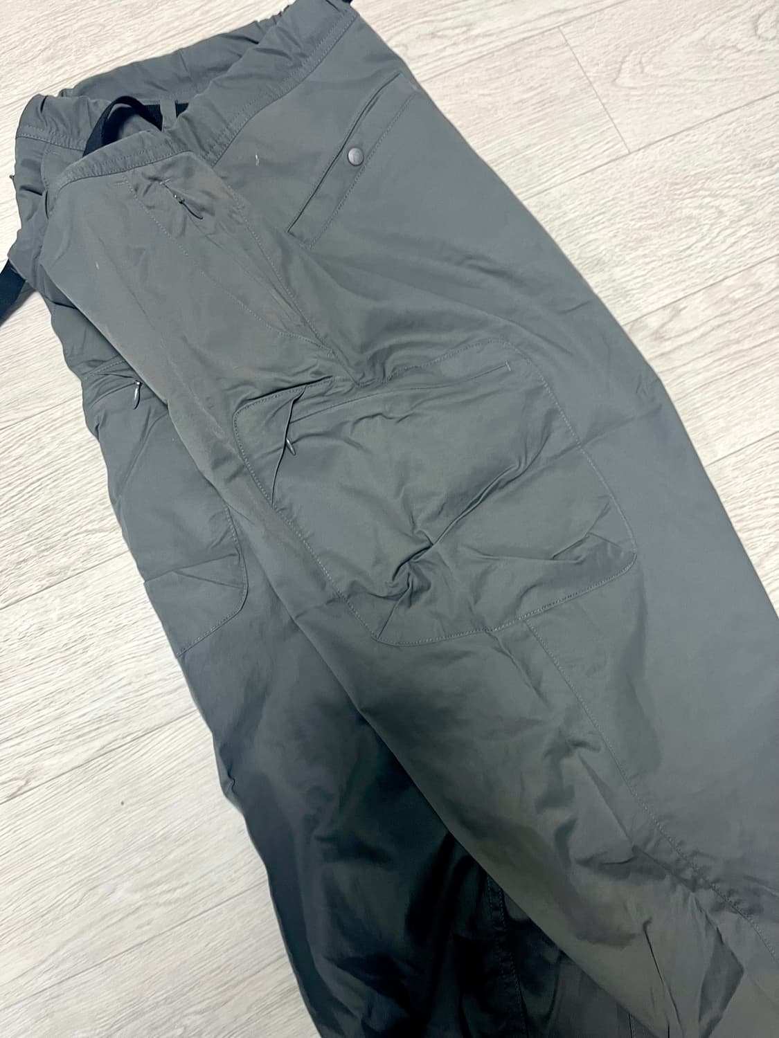 케일 스트레치 나일론 카고 팬츠 / 그레이 상품이미지2