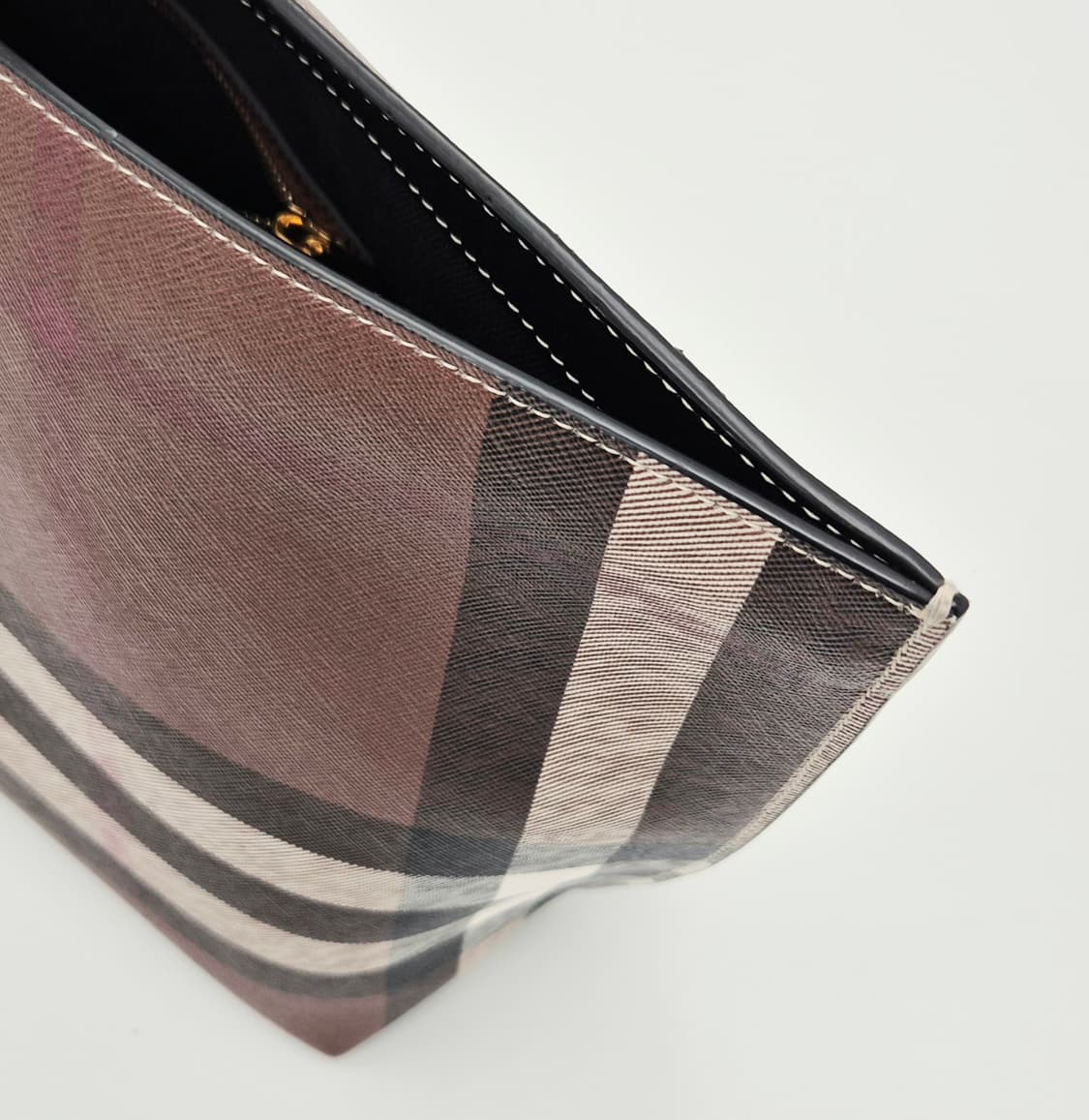 버버리 체크 쇼퍼 토트백
(Burberry Check Tote Bag)
 상품이미지8