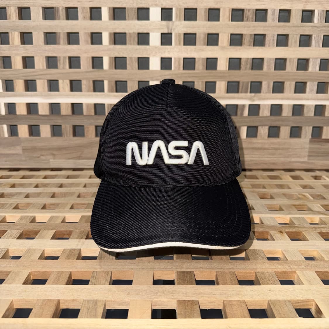 Reserved 나사 캡 상품이미지2