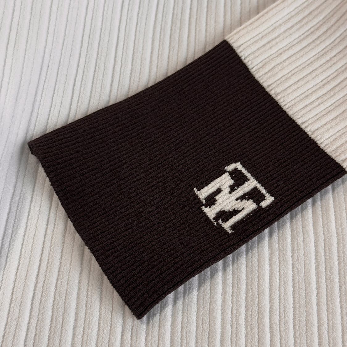 타임 리브드 하프집업 니트 상품이미지3