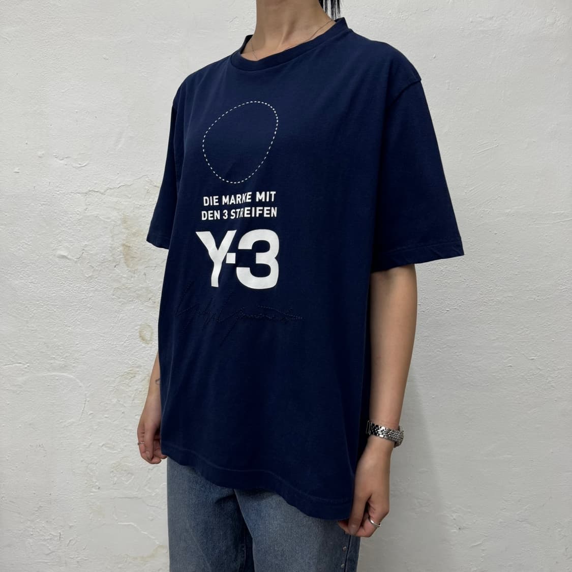 Y-3 딥블루컬러 로고 프린팅 스티치 자수 코튼 크루넥 반팔 상품이미지1