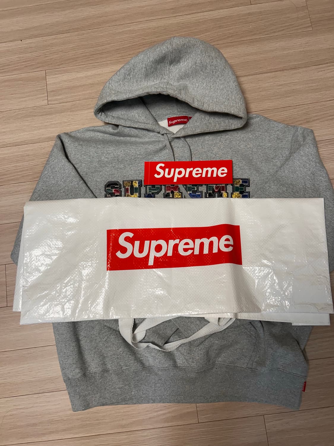 슈프림 컬리지에이트 패치워크 후드 상품이미지1