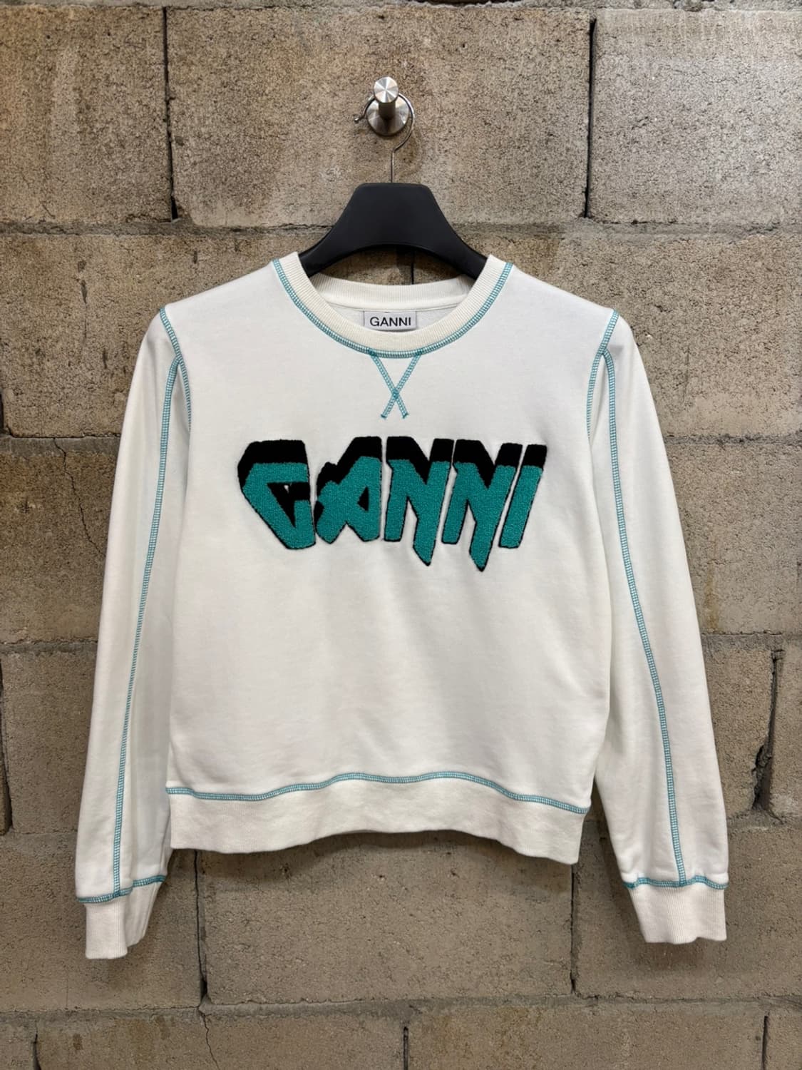 GANNI 이솔리 락 스웨트 셔츠 상품이미지1