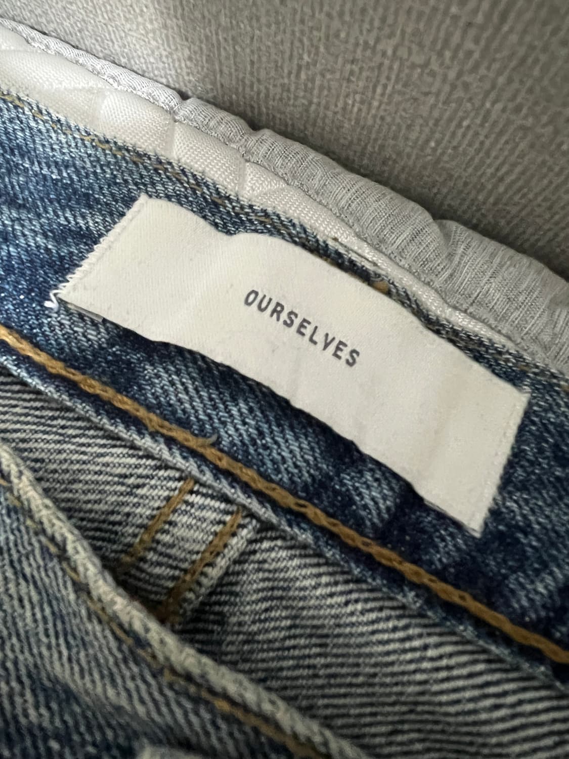 24FW 아워셀브스 와이드 테이퍼드 데님 1사이즈 워시드 블루 판매 상품이미지3