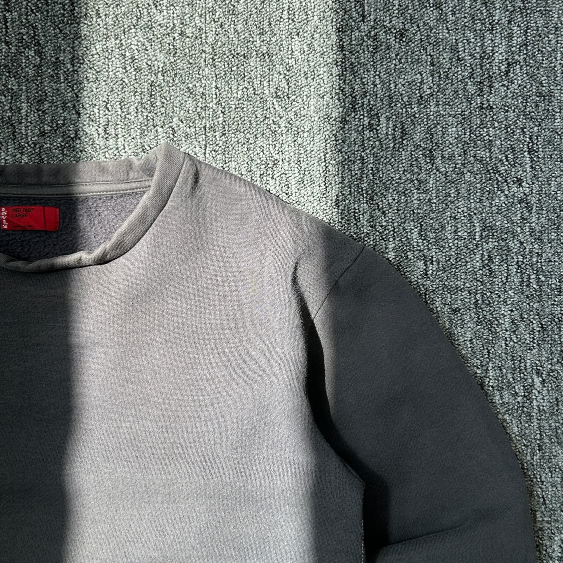 리바이스 빈티지 차콜 기모 긴팔티셔츠 상품이미지2