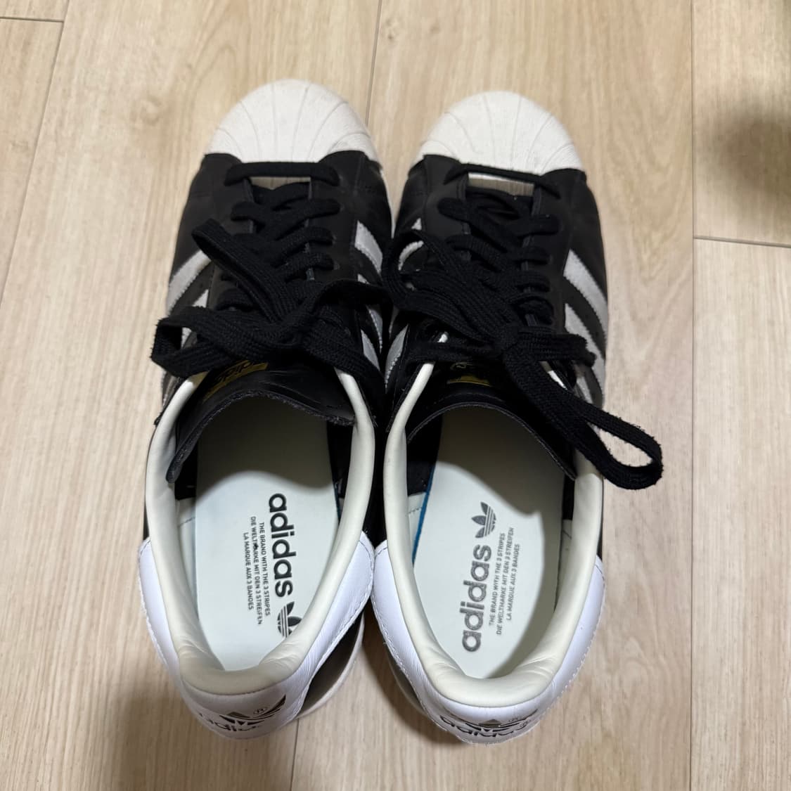 아디다스 슈퍼스타 82 코어블랙 295 상품이미지3