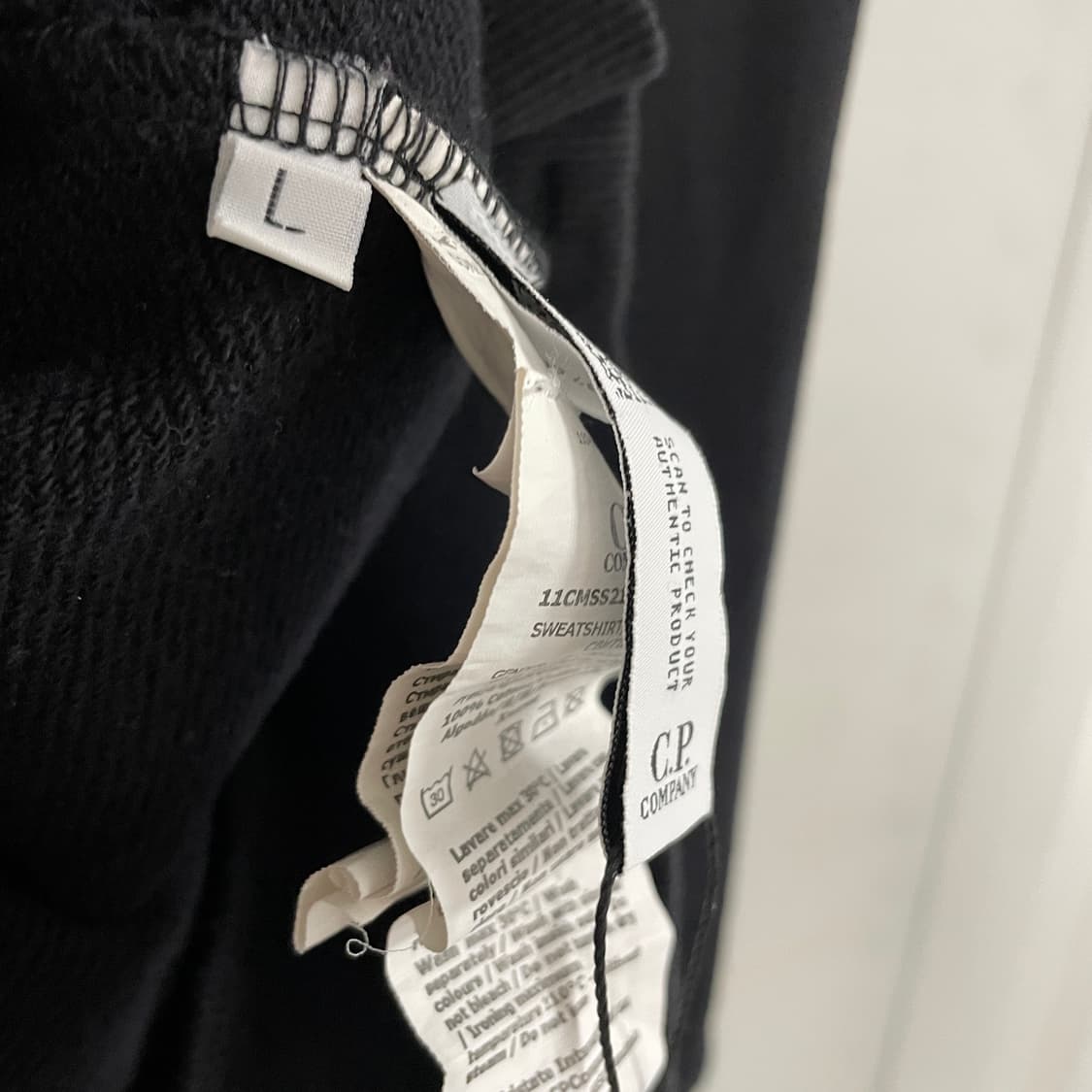 CP 컴퍼니 빅로고 맨투맨 블랙 L 상품이미지4