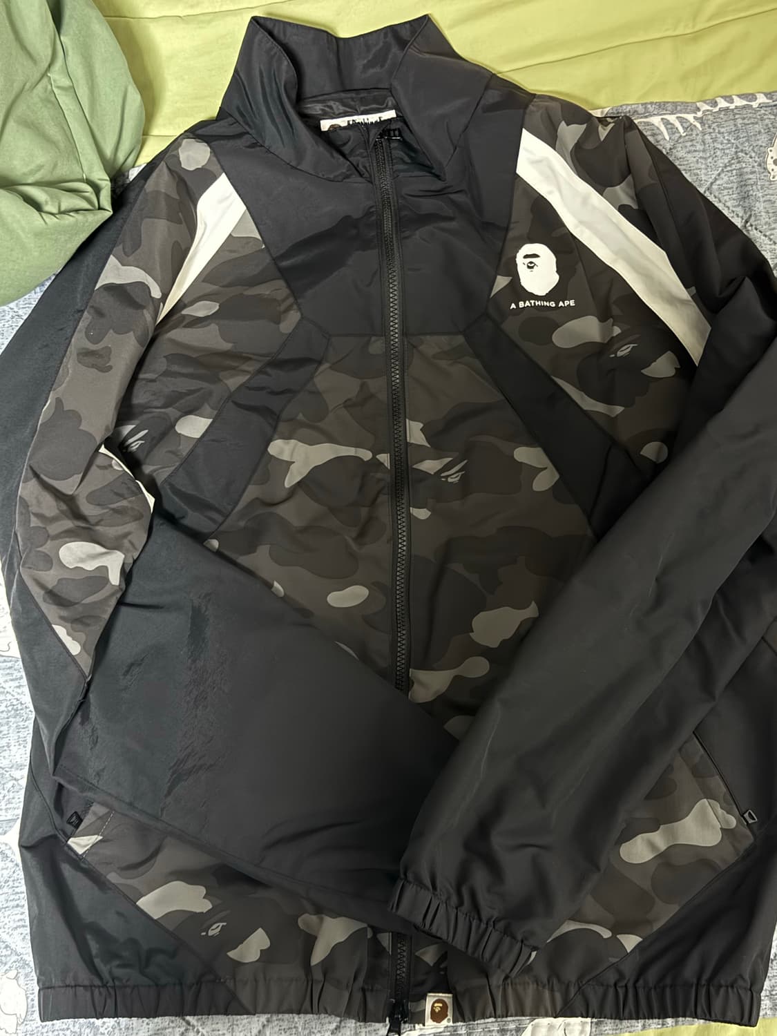 베이프 카모 바람막이 상품이미지1
