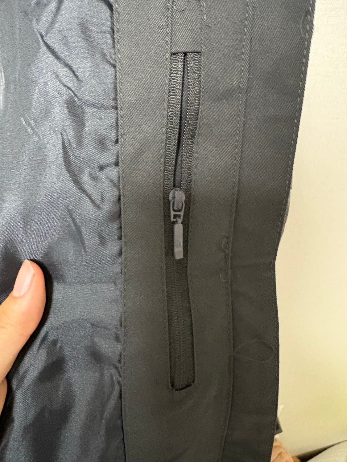 노스페이스 헤리티지 에코 봄버 자켓 (차콜 L 100-105) 📍새상품 상품이미지9