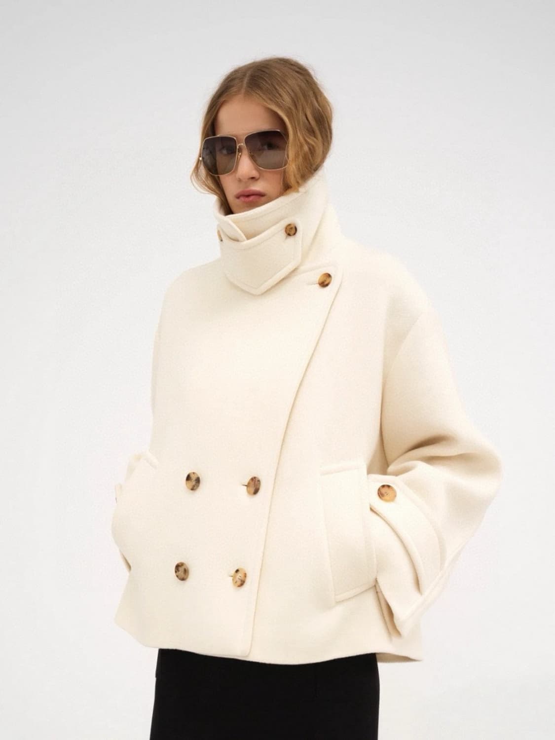 26SS 끌로에 더블브레스트숏코트 상품이미지1