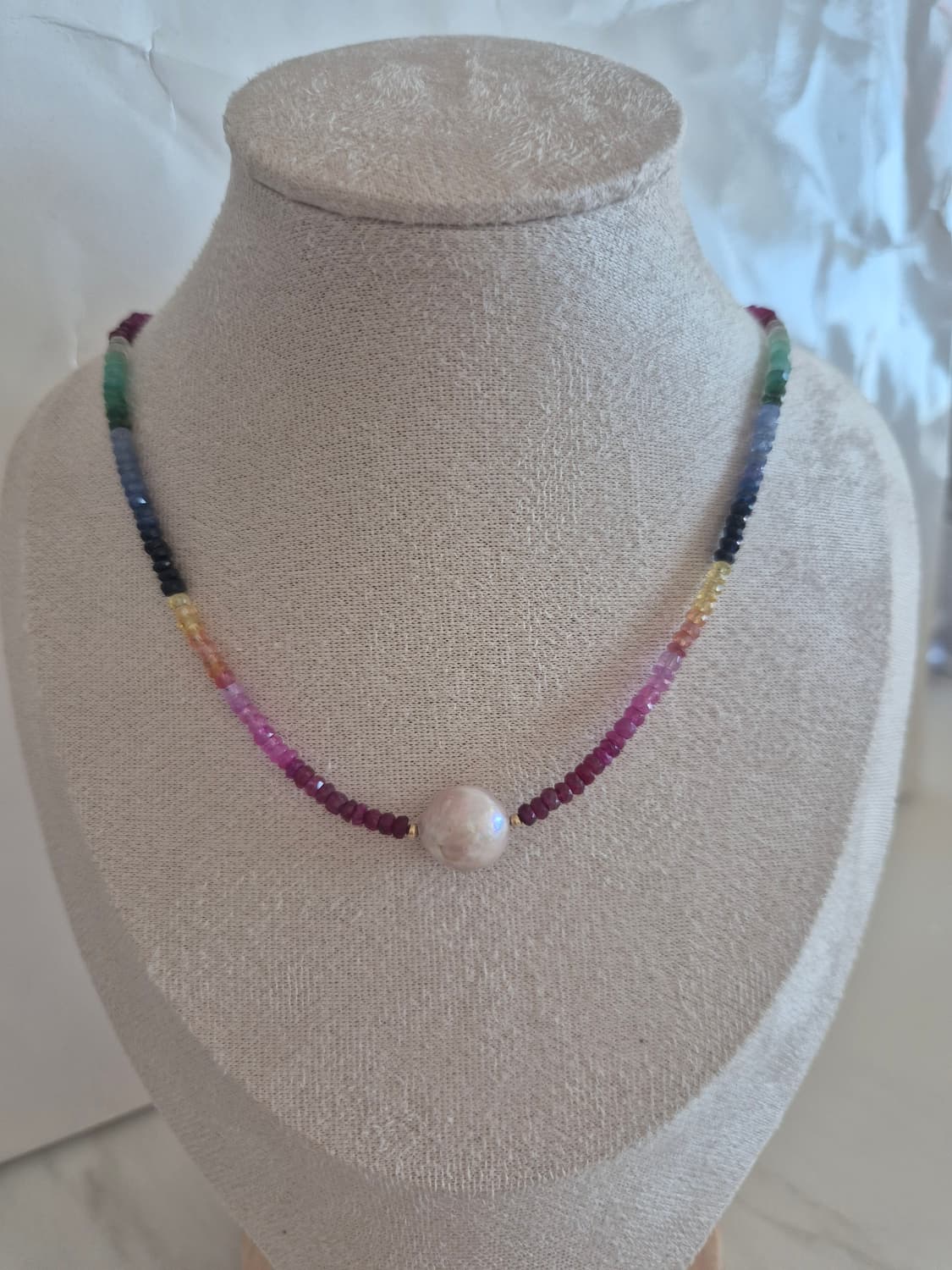 🌈 무지개 컷팅 사파이어 × 바로크 진주 목걸이 상품이미지1