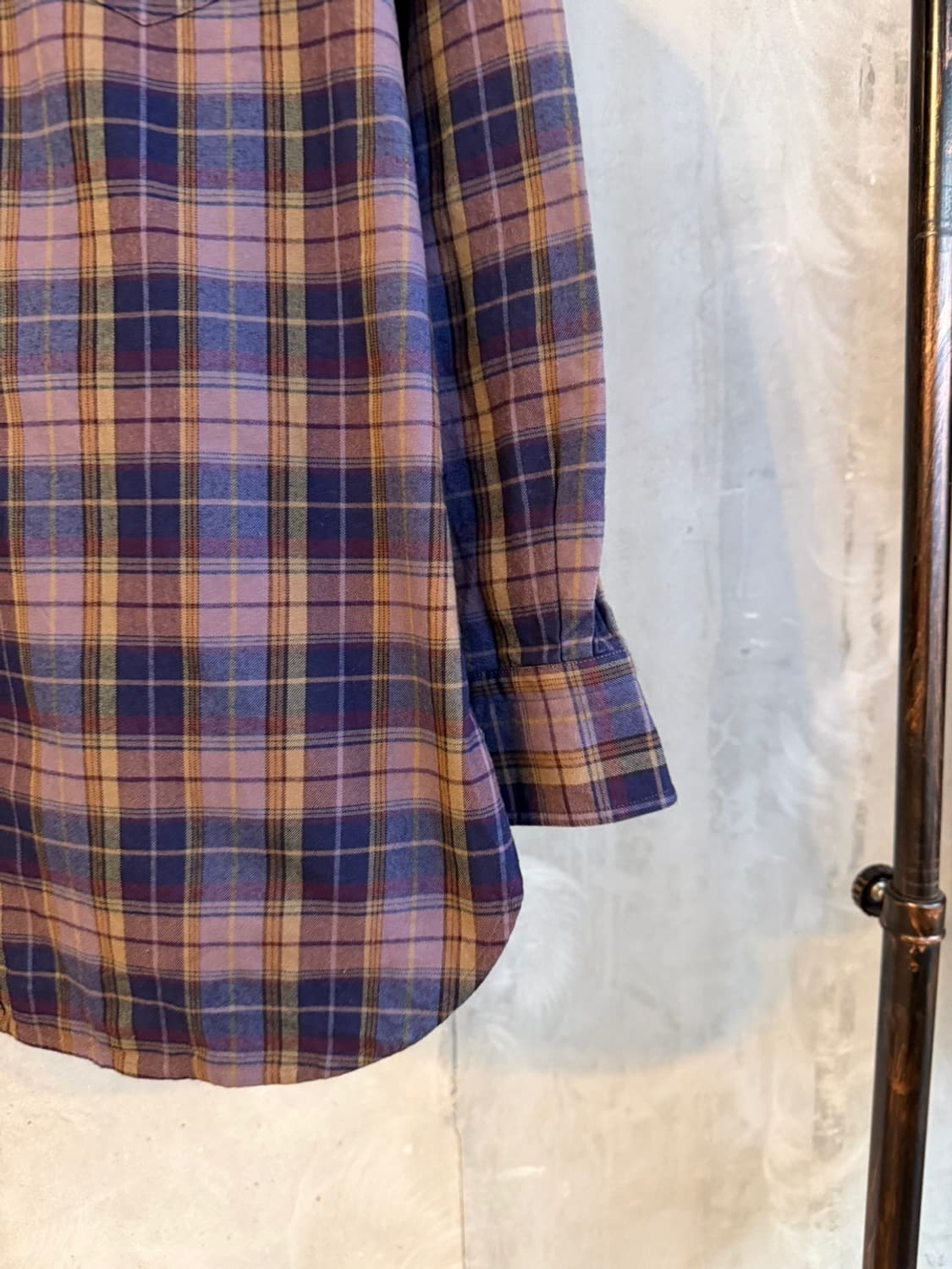 던힐 테일러드핏 버튼다운 셔츠 100-105 상품이미지5