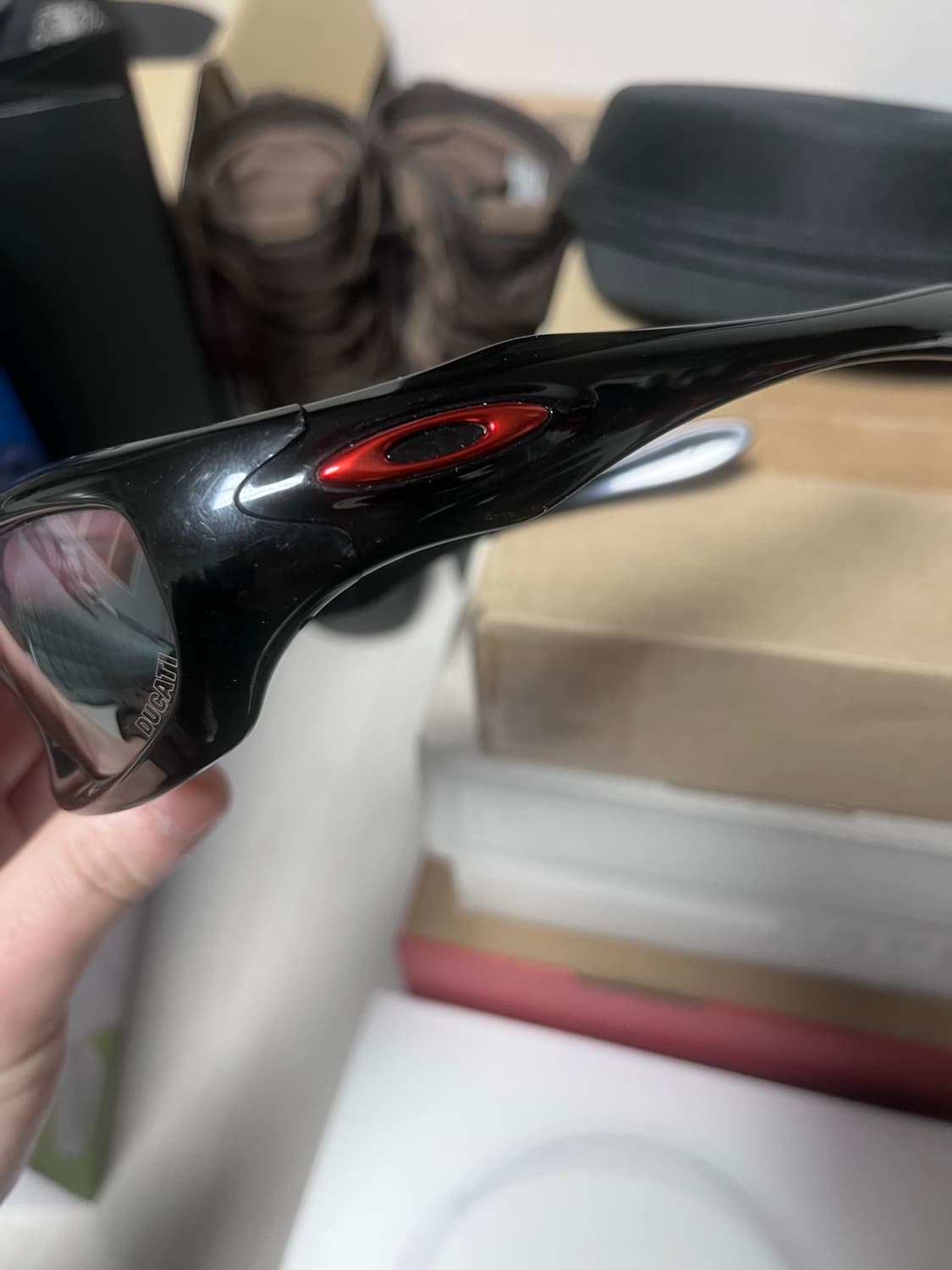 오클리 몬스터독 두카티 상품이미지2