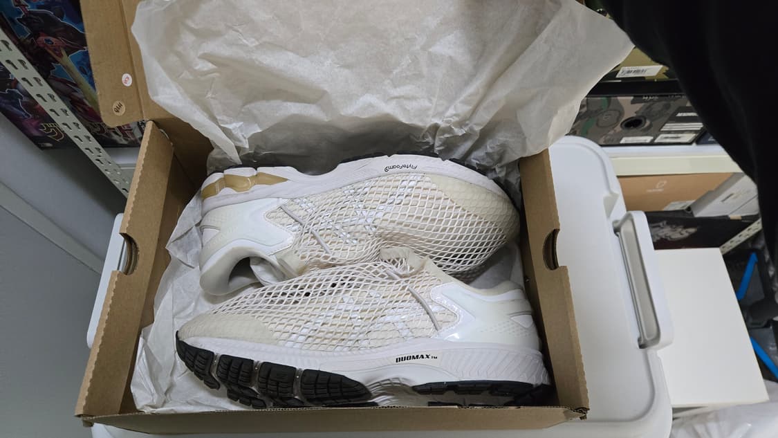 아식스x비비안웨스트우드 젤카야노26 버치 화이트 11사이즈(285) 상품이미지3