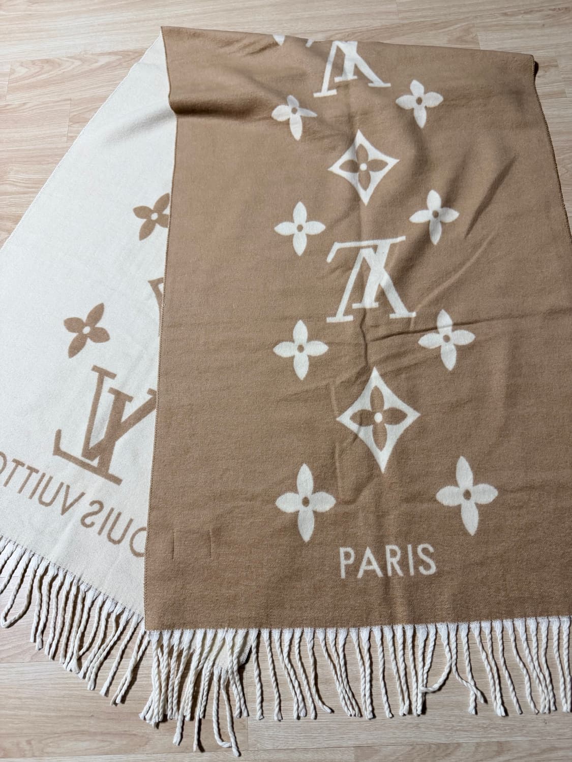 루이비통 캐시미어100 머플러 상품이미지3