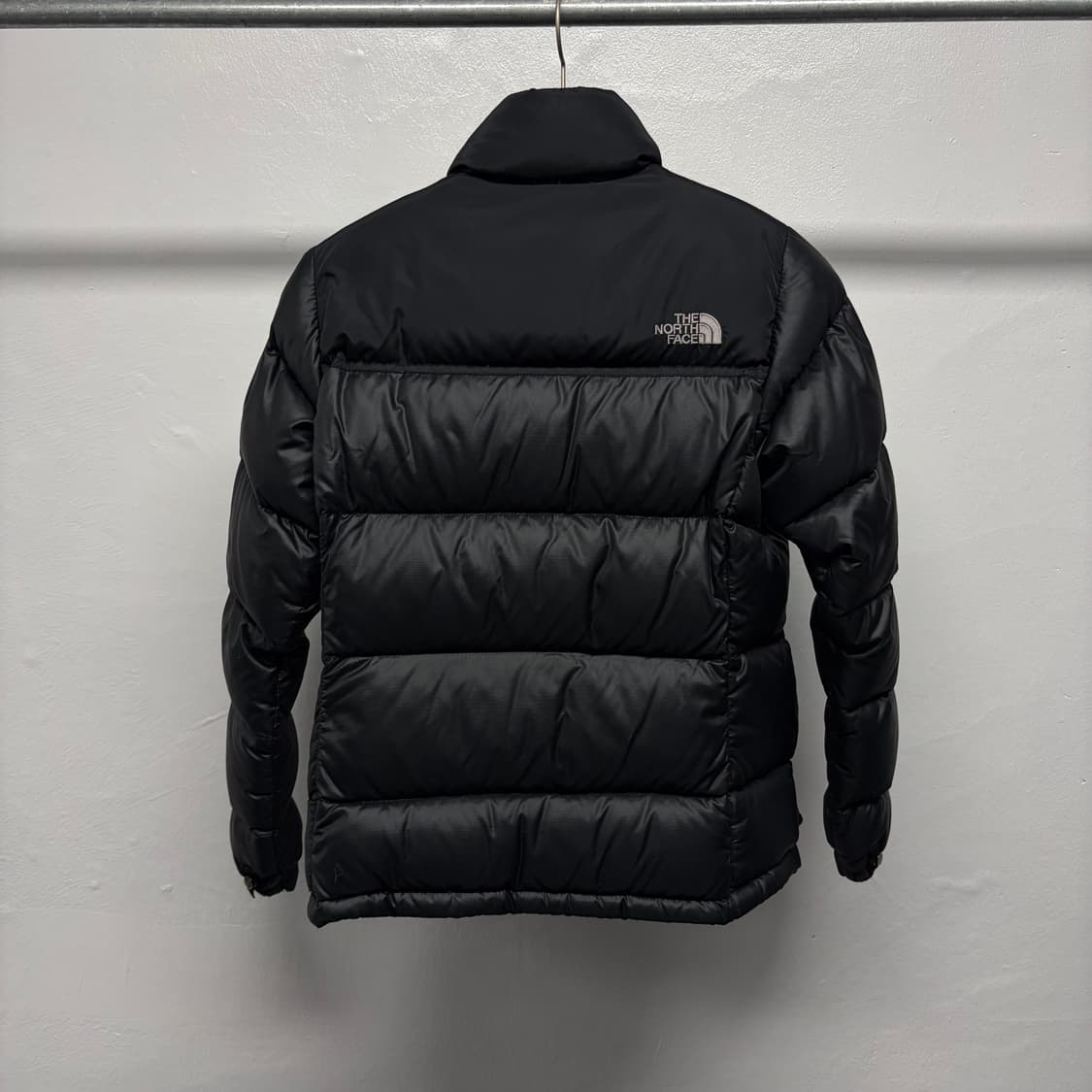 노스페이스 눕시 700 패딩 블랙 XS 상품이미지2