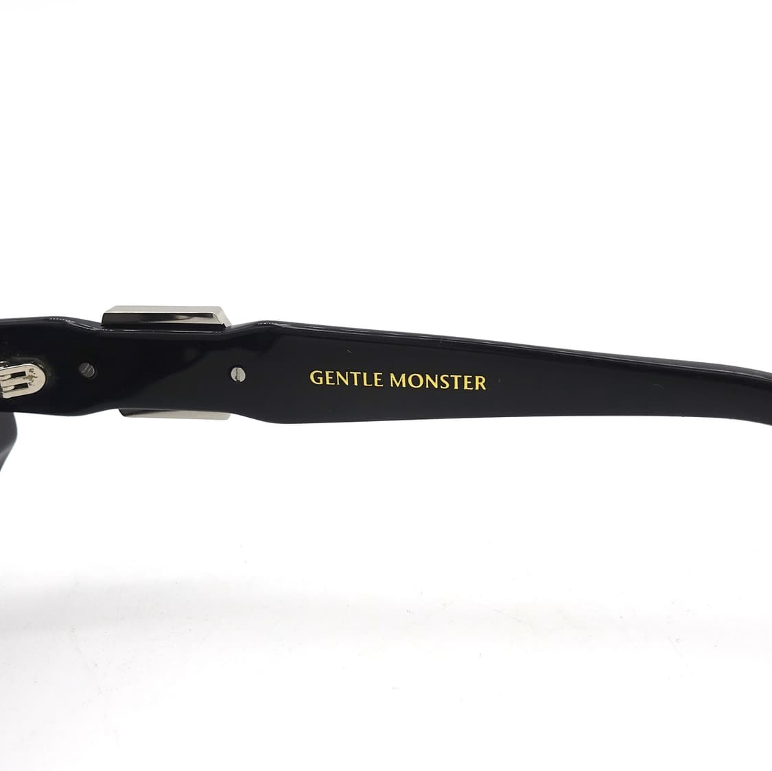 GENTLEMONSTER RUVYVAN 젠틀몬스터 루비반 01 선글라스 상품이미지5