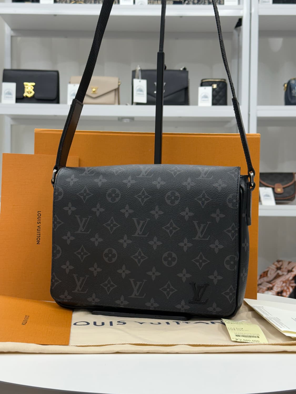 [PM] 루이비통 이클립스 디스트릭트 메신저백 상품이미지1