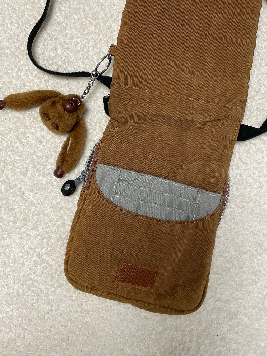 📍키플링 미니 크로스백 상품이미지3