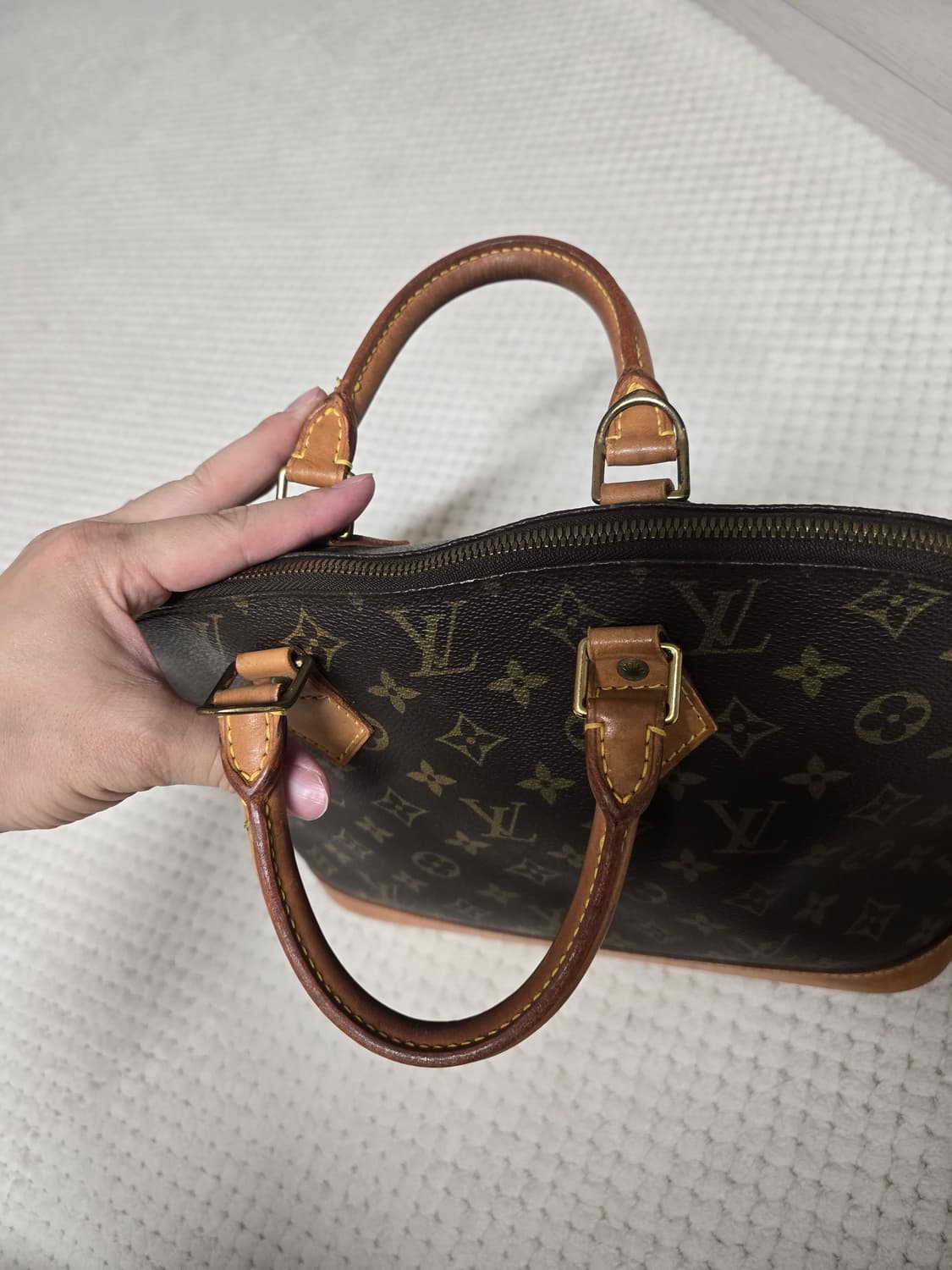 루이비통 알마 MM 모노그램 정품 / 최저가 / 데일리 급처 상품이미지5