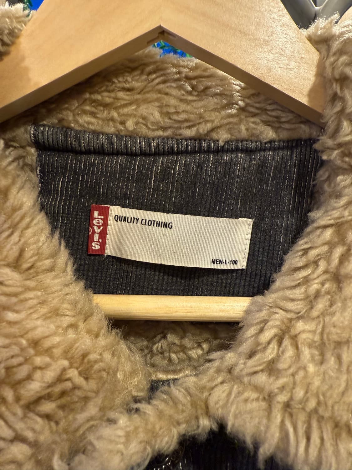 리바이스 차콜 무스탕 상품이미지2